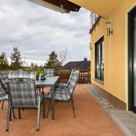 Benzer Hoeh Feriehus *